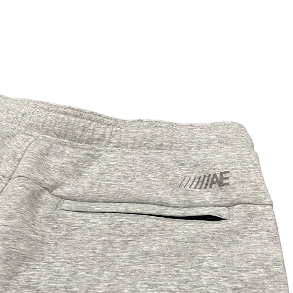 American Eagle Men’s Short Grey Shorts Pockets Drawstring Athletic Size XL 5” - Picture 5 of 8